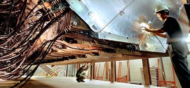 The MINOS neutrino experiment