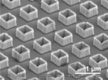Nanobox array