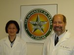 Scientists rope in nanotubes for stronger conducting yarns: Mei Zang and Ray Baughman of the University of Texas at Dallas
