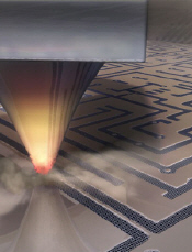 Making graphene nanocircuits