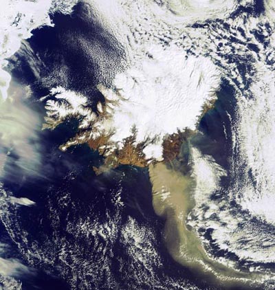 Ash from Eyjafjallaj&ouml;kull charging towards Scotland