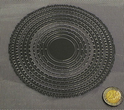 Acoustic cloaking device