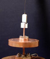 Photo of a torsion pendulum used to search for supersolidity